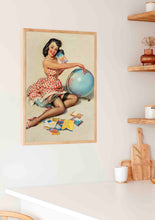 Charger l&#39;image dans la visionneuse de la galerie, Globe pin-up
