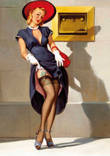 Charger l&#39;image dans la visionneuse de la galerie, Pin Up Coffre-fort
